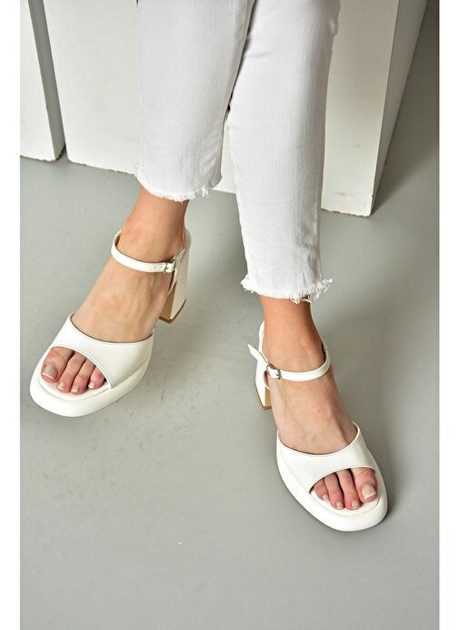 S569012809 Beyaz Kalın Topuklu Kadın Ayakkabı - Görsel 3