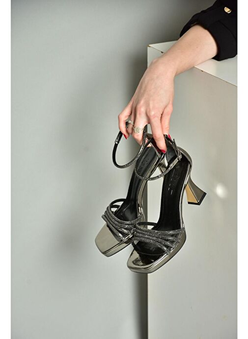 S569314634 Platin Ayna Kalın Topuklu Kadın Abiye Ayakkabı - Görsel 4