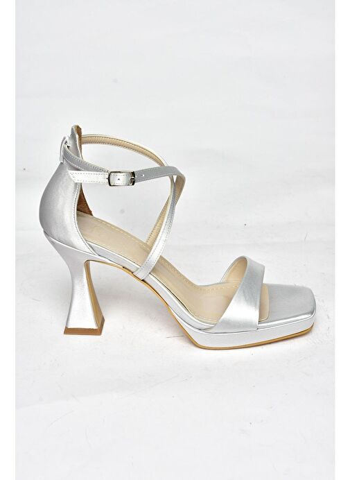 S569315404 Gümüş Kumaş Kalın Topuklu Ayakkabı - Görsel 7