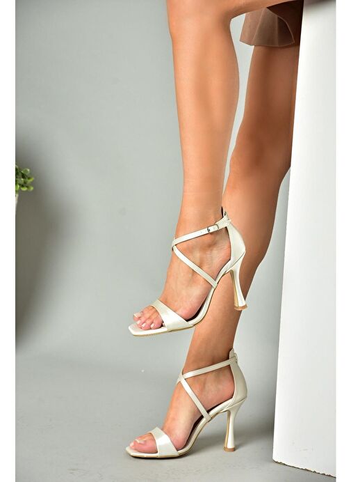 S569815404 Bej Saten Kumaş Kadın Abiye Ayakkabı - Görsel 2