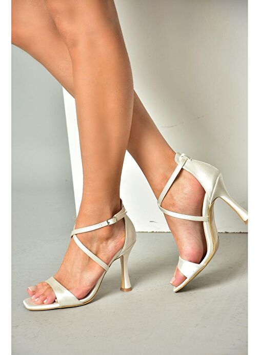 S569815404 Bej Saten Kumaş Kadın Abiye Ayakkabı - Görsel 6