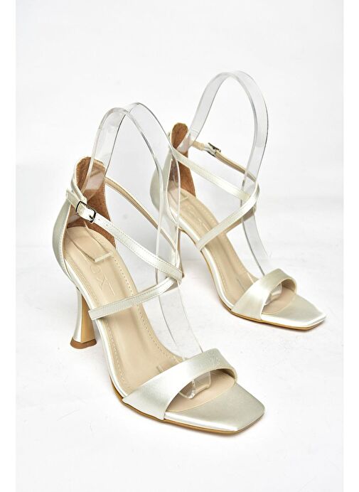 S569815404 Bej Saten Kumaş Kadın Abiye Ayakkabı - Görsel 7