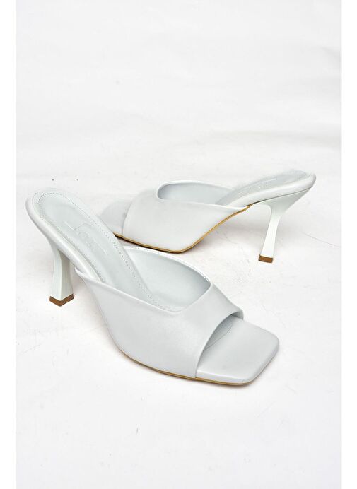 S590033109 Beyaz İnce Topuklu Kadın Terlik - Görsel 6