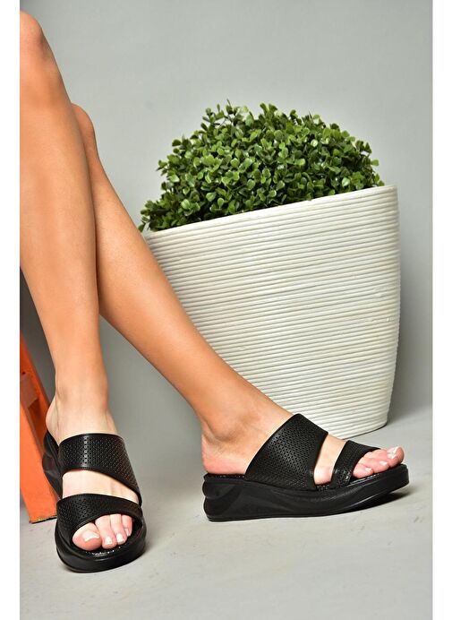 S713930309 Siyah Kalın Tabanlı Kadın Terlik - Görsel 3