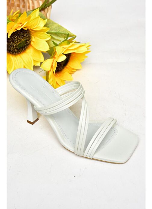 S590033709 Beyaz İnce Topuklu Kadın Terlik - Görsel 8