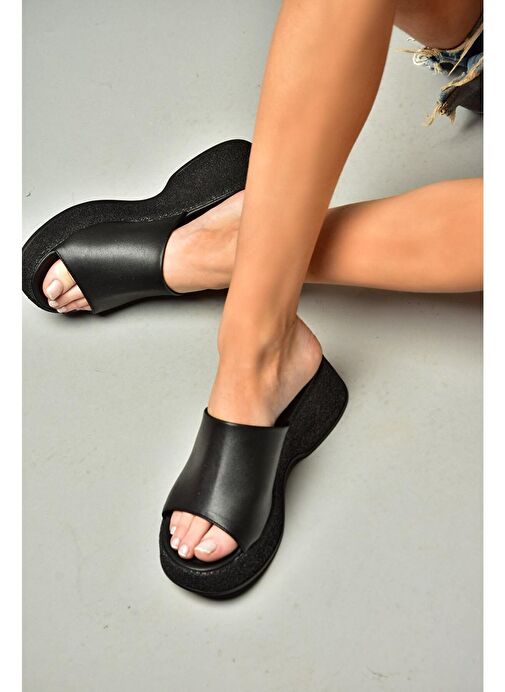 S996741209 Siyah Kalın Tabanlı Kadın Terlik - Görsel 3