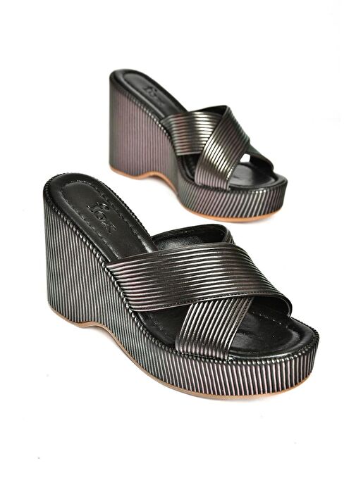 S250101409 Siyah Dolgu Tabanlı Kadın Terlik - Görsel 8