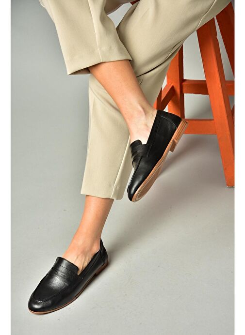 S944007803 Siyah Hakiki Deri Kadın Babet - Görsel 2