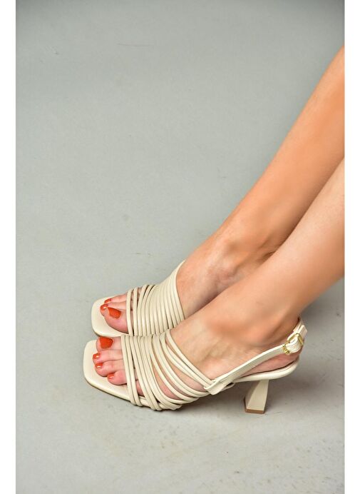 Fox Shoes Bej Kadın Topuklu Ayakkabı 12405 - Görsel 3