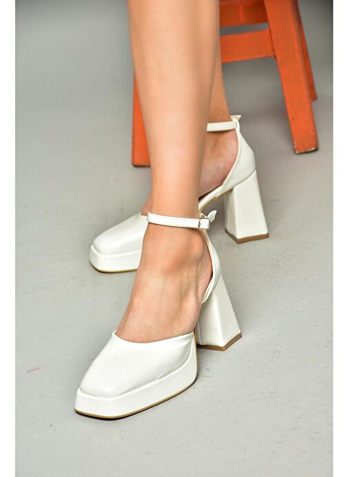 S282030308 Beyaz Rugan Kalın Topuklu Kadın Ayakkabı - Görsel 3