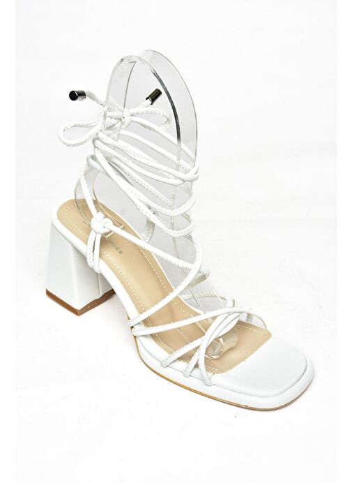 S282470509 Beyaz Kalın Topuklu Bağlamalı Kadın Ayakkabı - Görsel 5