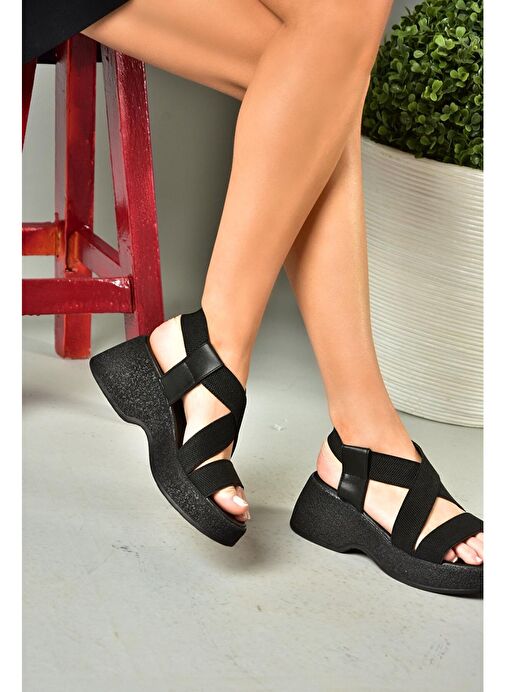 S996048004 Siyah Kumaş Kalın Tabanlı Kadın Sandalet - Görsel 4