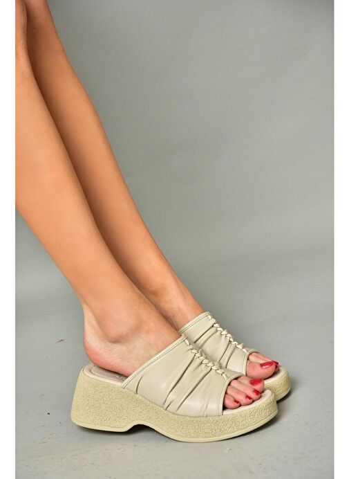 S996443009 Bej Kalın Tabanlı Kadın Terlik - Görsel 2