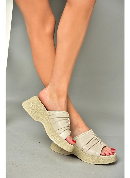S996443009 Bej Kalın Tabanlı Kadın Terlik - Görsel 4