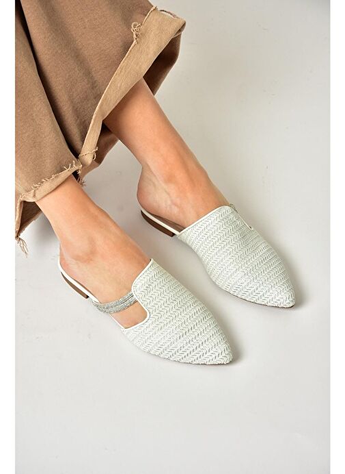 P820031417 Beyaz Hasır Taş Detaylı Kadın Terlik - Görsel 6
