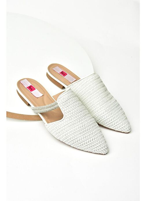 P820031417 Beyaz Hasır Taş Detaylı Kadın Terlik - Görsel 8