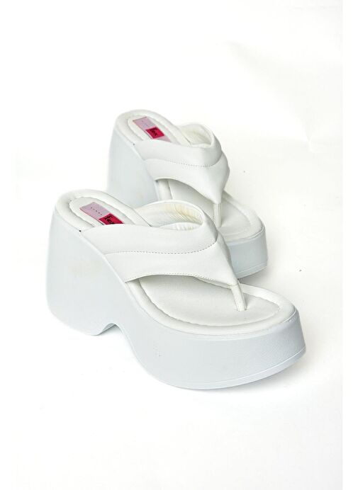 S973401709 Beyaz Dolgu Tabanlı Parmak Arası Kadın Terlik - Görsel 8