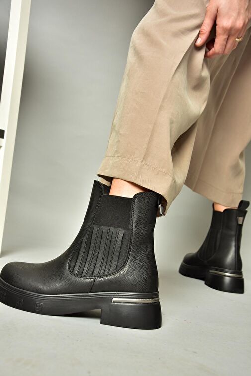 T996334009 Siyah Kalın Tabanlı Kadın Bot - Görsel 5