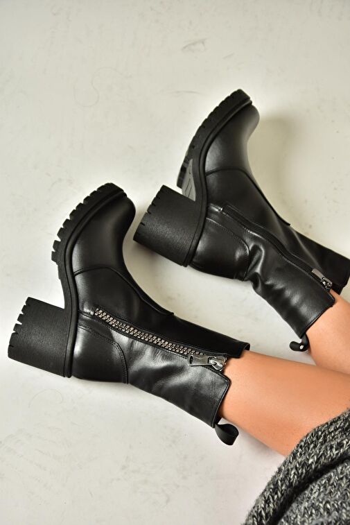 T654095803 Siyah Hakiki Deri Kalın Topuklu Kadın Bot - Görsel 2