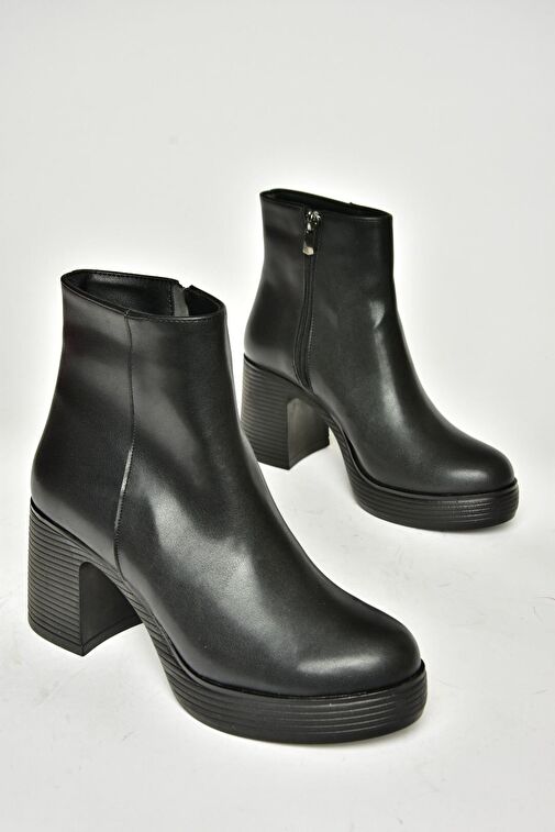 T820197409 Siyah Kalın Topuklu Kadın Bot - Görsel 6