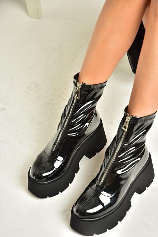 T272902008 Siyah Rugan Kalın Tabanlı Kadın Bot - Görsel 3