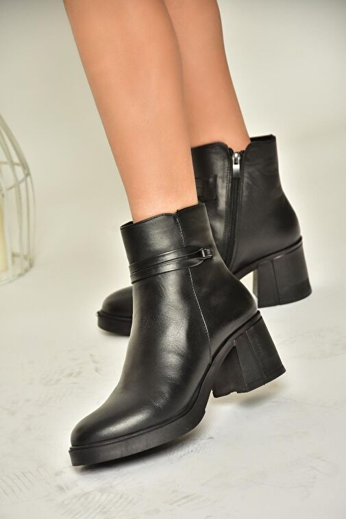 T555451403 Siyah Hakiki Deri Kalın Topuklu Kadın Bot - Görsel 2