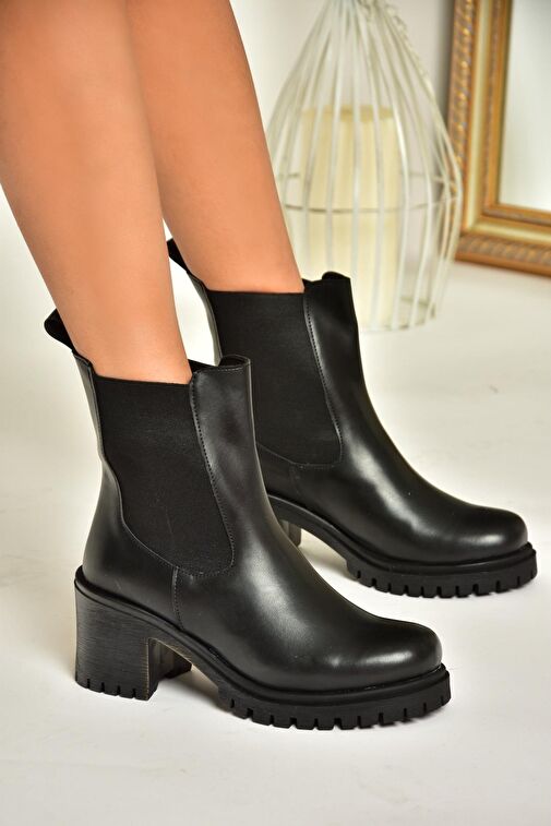 T726981609 Siyah Lastikli Kalın Topuklu Kadın Bot - Görsel 3