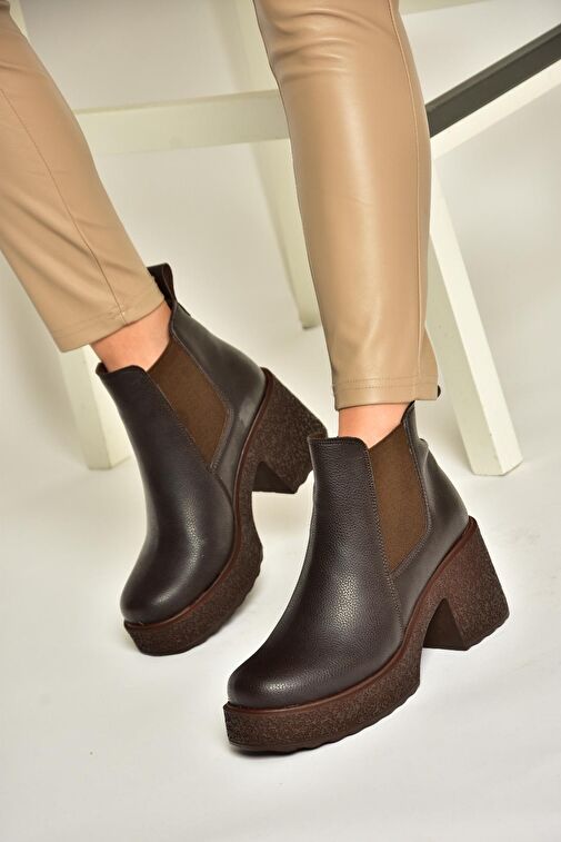 T996220009 Kahverengi Kalın Topuklu Kadın Bot - Görsel 2