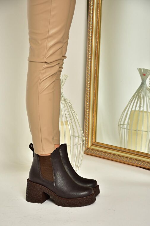 T996220009 Kahverengi Kalın Topuklu Kadın Bot - Görsel 5