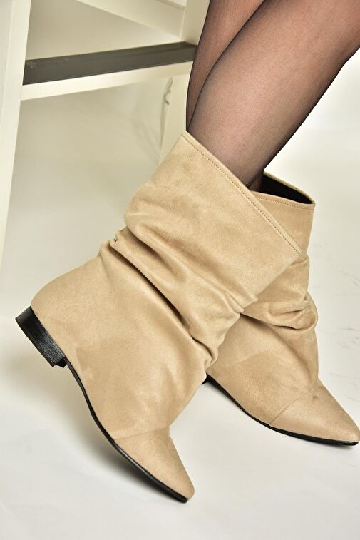 T723964002 Bej Süet Büzgülü Kadın Bot - Görsel 5