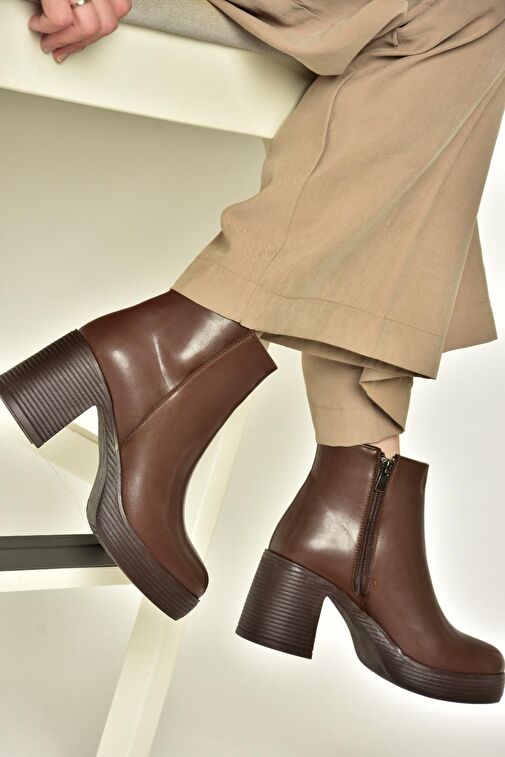T820197409 Kahverengi Kalın Topuklu Kadın Bot - Görsel 2