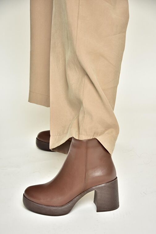 T820197409 Kahverengi Kalın Topuklu Kadın Bot - Görsel 6