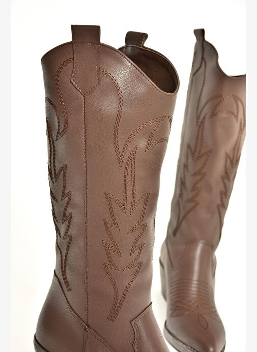 T404401209 Kahverengi Kovboy Model Kadın Çizme - Görsel 9