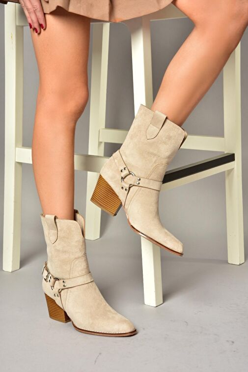 T296094002 Bej Süet Kovboy Model Kalın Tabanlı Kadın Bot - Görsel 5