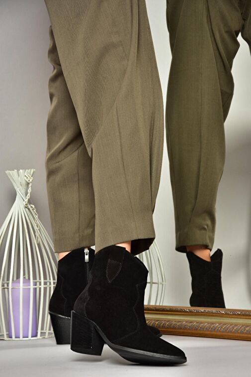 T380082502 Siyah Süet Kovboy Model Kalın Topuklu Kadın Bot - Görsel 3