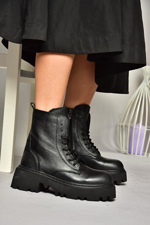 T380170003 Siyah Hakiki Deri Kalın Tabanlı Kadın Bot - Görsel 2