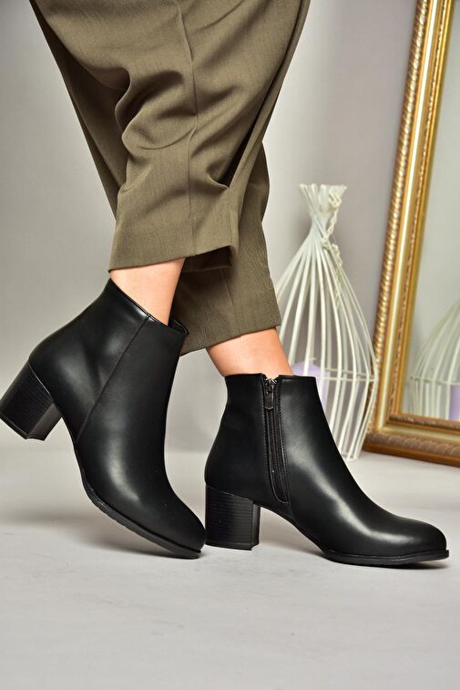 T820180009 Siyah Kalın Topuklu Kadın Bot - Görsel 5