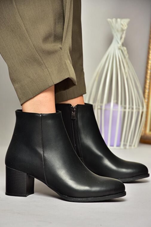 T820180009 Siyah Kalın Topuklu Kadın Bot - Görsel 6