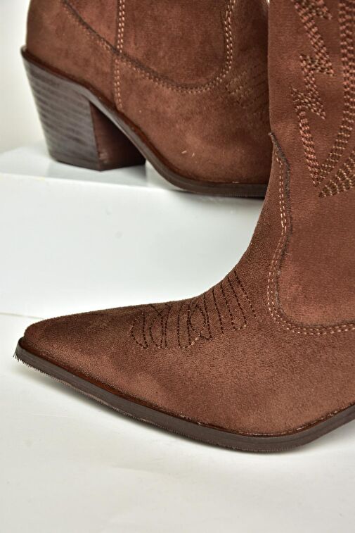 T267655002 Kahverengi Süet Kalın Topuklu Kadın Bot - Görsel 8