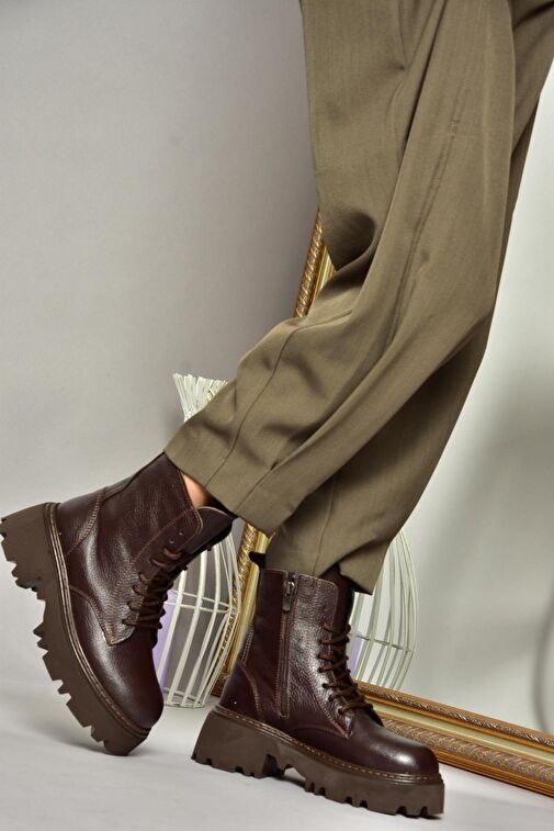 T380170003 Kahverengi Hakiki Deri Kalın Tabanlı Kadın Bot - Görsel 3