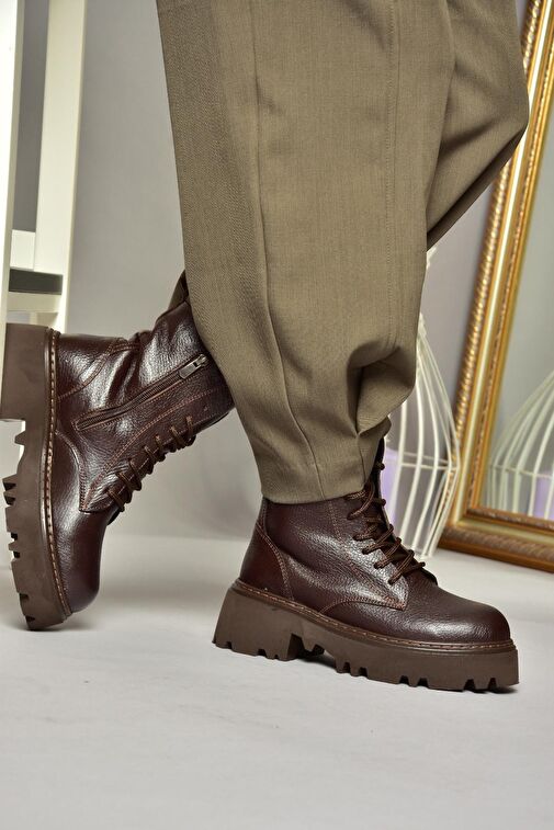 T380170003 Kahverengi Hakiki Deri Kalın Tabanlı Kadın Bot - Görsel 5