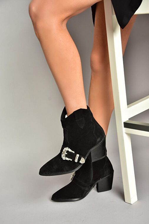 T380395002 Siyah Süet Taş Detaylı Kadın Bot - Görsel 5