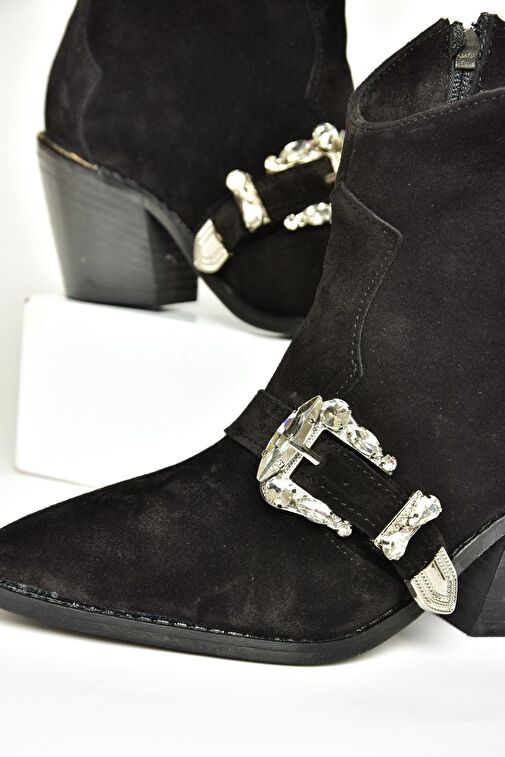 T380395002 Siyah Süet Taş Detaylı Kadın Bot - Görsel 8