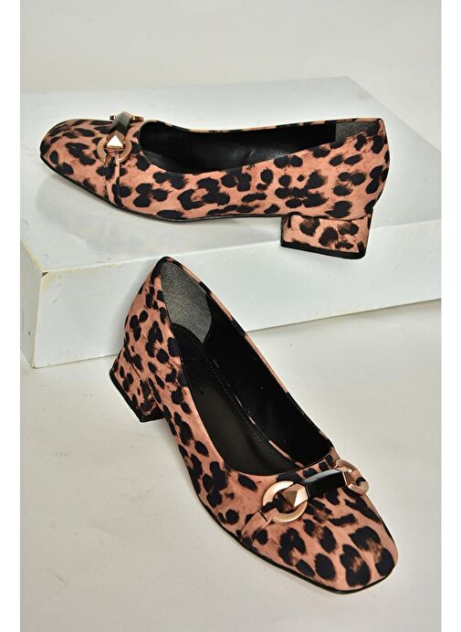 T590229604 Leopar Kumaş Alçak Topuklu Kadın Ayakkabı - Görsel 7