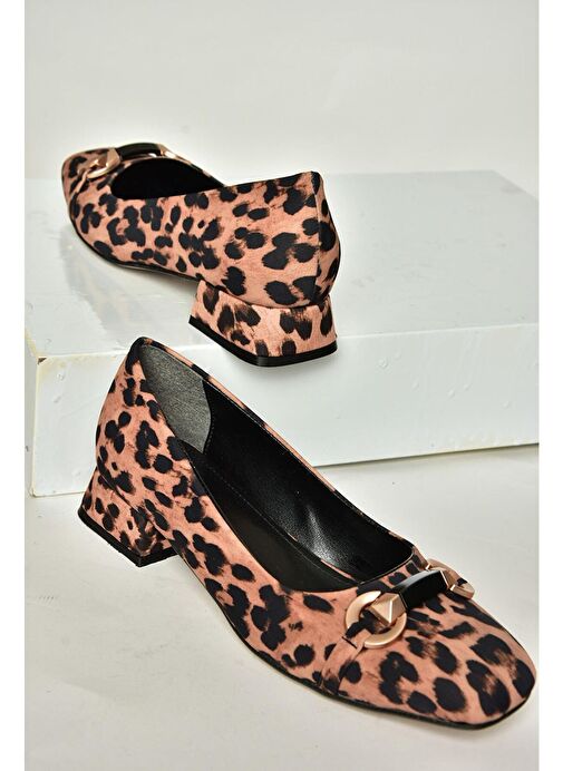 T590229604 Leopar Kumaş Alçak Topuklu Kadın Ayakkabı - Görsel 8