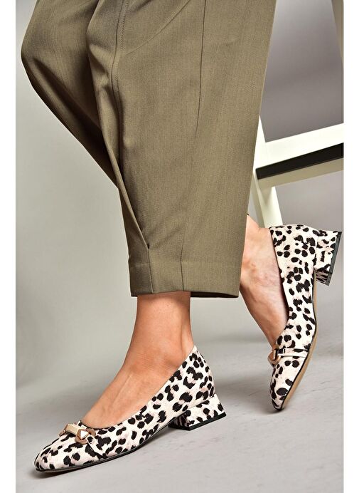 T590229604 Bej Kumaş Alçak Topuklu Kadın Ayakkabı - Görsel 2