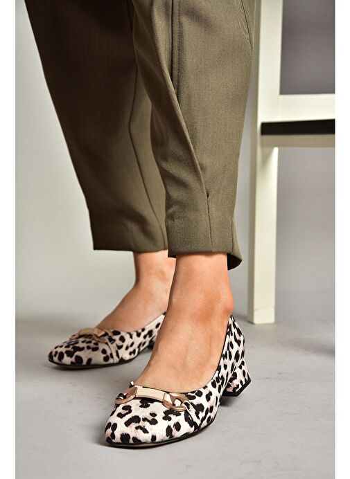 T590229604 Bej Kumaş Alçak Topuklu Kadın Ayakkabı - Görsel 5