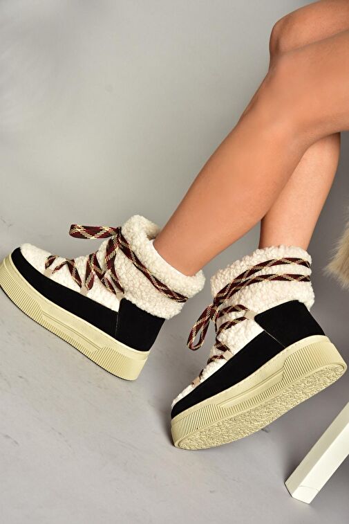 T476500702 Siyah Süet Kalın Tabanlı Kadın Bot - Görsel 3