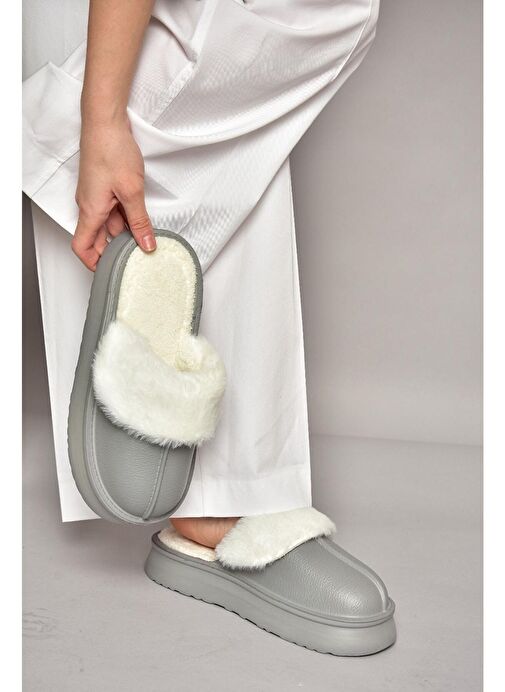 T918264209 Gri İçi Peluş Kadın Terlik - Görsel 3