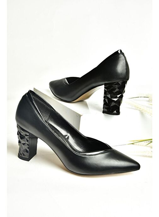 Fox Shoes Siyah Kadın Rugan Topuklu Ayakkabı 13341 - Görsel 2